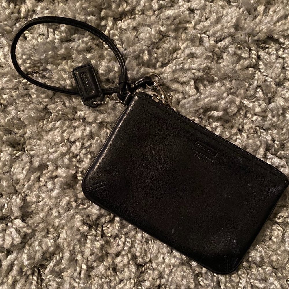 COACH Black Leather Wristlet - Side Zip EUC